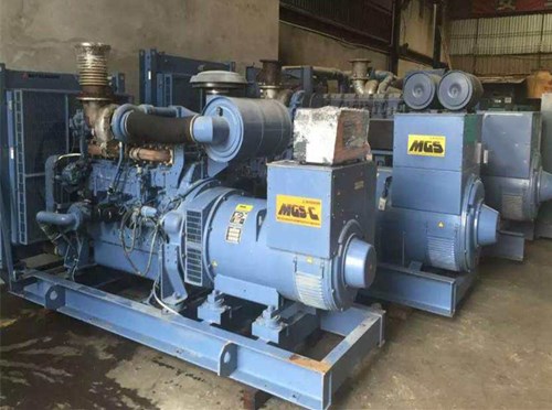 泽库发电机组带负载降电压是什么原因照成的？