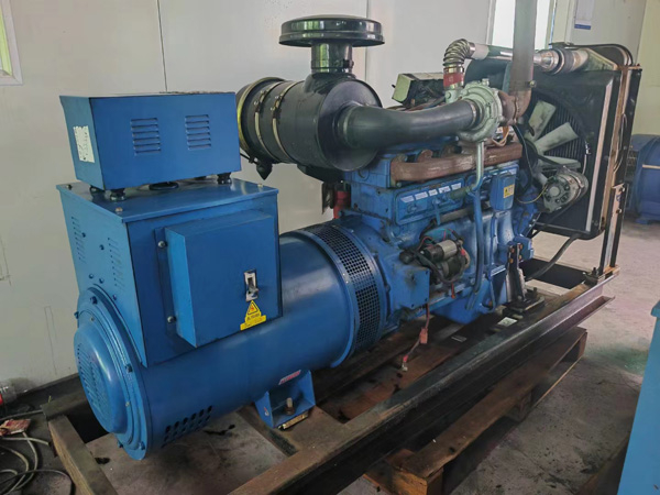泽库100kW柴油发电机组使用多级机油有哪些优缺点？