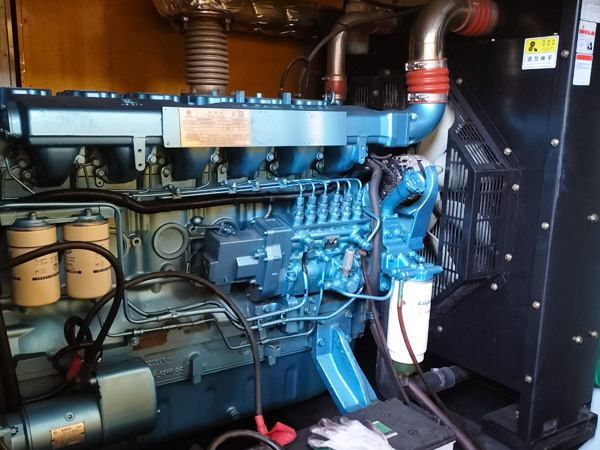 泽库磷酸铁锂蓄电池的使用寿命与哪些因素有关？