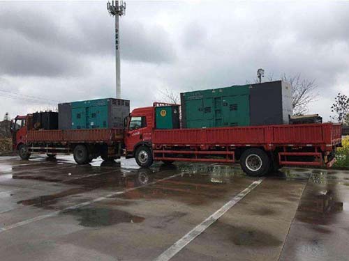 泽库涂抹密封胶后，需要等待多长时间才能安装水冷式机油散热器密封件？